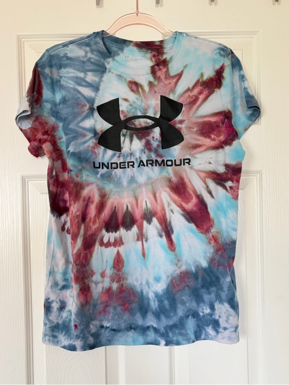 Brand New Tye Dye Under Armour Graphic Tee. Cotton Blend.